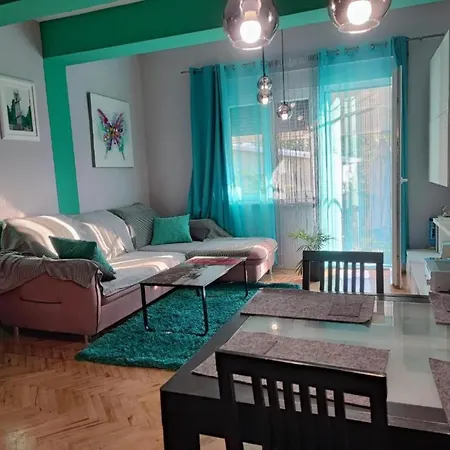 One Bedroom Sleeps 2 - Private Garden Zadar