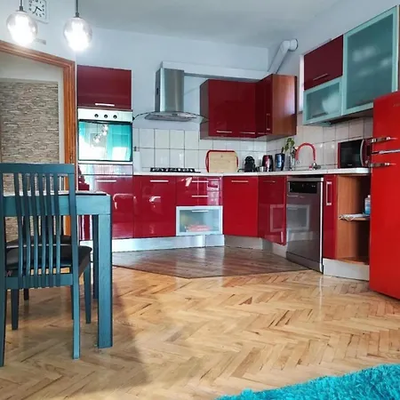 One Bedroom Sleeps 2 - Private Garden Appartement Zadar