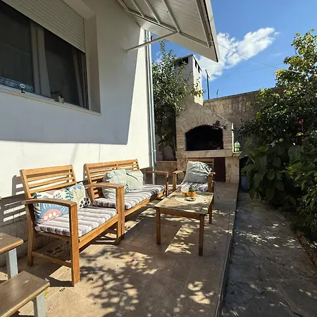 Apartament One Bedroom Sleeps 2 - Private Garden Zadar